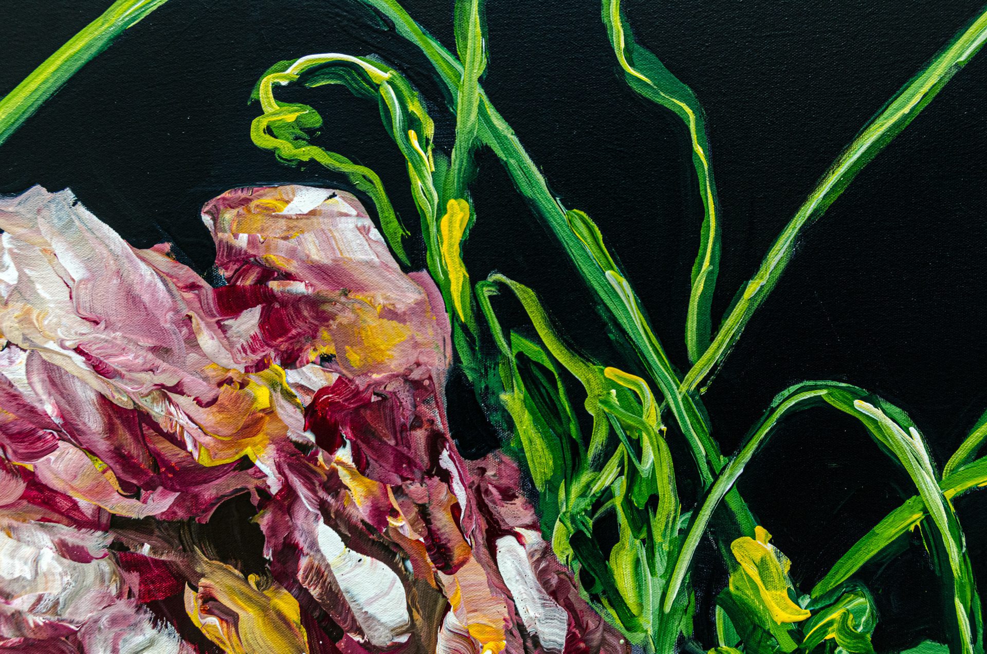 Wildly Kissed #2 Ramona Stelzer Detail 1 A detailed close up photo of a large abstract floral painting, Wildly Kissed #2 by Ramona Stelzer